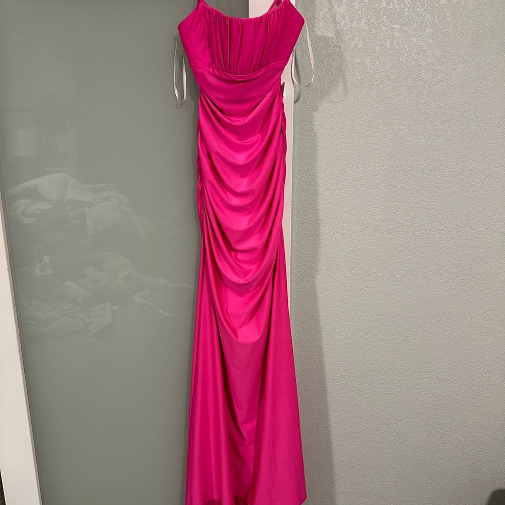 Elegant Pink Evening Gown perfect for Prom or special occasions!